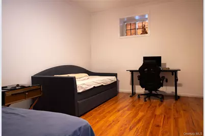 141 Burhans Avenue, Yonkers, NY 10701 - Photo 27