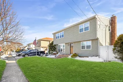 272 N Delaware Avenue, Massapequa, NY 11758 - Photo 21