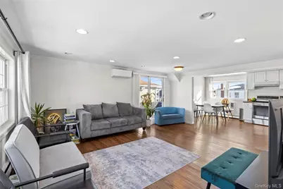 272 N Delaware Avenue, Massapequa, NY 11758 - Photo 7