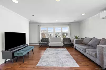 272 N Delaware Avenue, Massapequa, NY 11758 - Photo 3