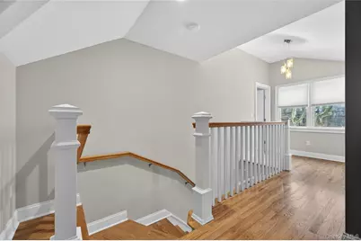 535 Brooklyn Boulevard, Brightwaters, NY 11718 - Photo 27
