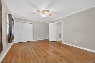 535 Brooklyn Boulevard, Brightwaters, NY 11718 - Photo 25