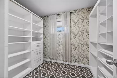 535 Brooklyn Boulevard, Brightwaters, NY 11718 - Photo 23