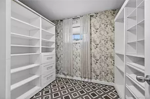 535 Brooklyn Blvd, Brightwaters, NY 11718 - Photo 23