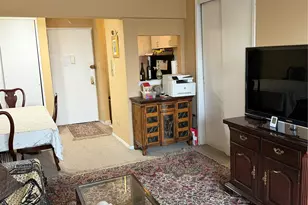 241-20 Northern Blvd, Douglaston, NY 11362 - Photo 7