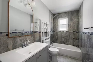 93 Garfield Blvd, Farmingdale, NY 11735 - Photo 15