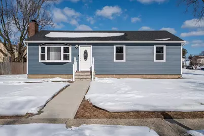 93 Garfield Boulevard #93, Farmingdale, NY 11735 - Photo 3