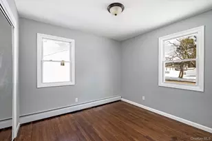 93 Garfield Blvd, Farmingdale, NY 11735 - Photo 17