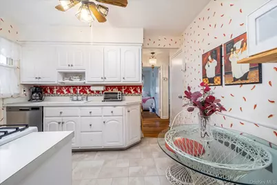 36 Wellsboro Road, Valley Stream, NY 11580 - Photo 7