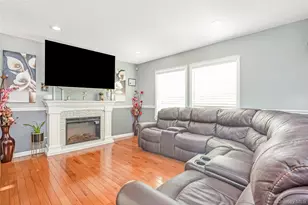 128 Park Ave, Roosevelt, NY 11575 - Photo 7