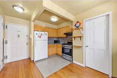 13939 35th Avenue #4E, Flushing, NY 11354 - Photo 3