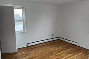 109 Pratt St, West Babylon, NY 11704 - Photo 7