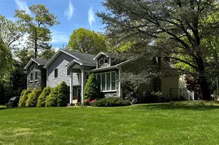 87 Soundview Dr, Port Jefferson, NY 11777 - Photo 3