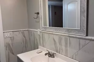 164 W Nicholai St, Hicksville, NY 11801 - Photo 7