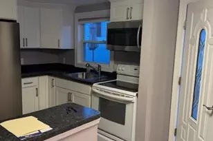 164 W Nicholai St, Hicksville, NY 11801 - Photo 3