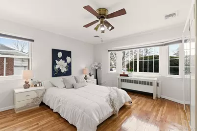 225 Willets Lane, Jericho, NY 11753 - Photo 21