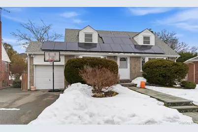 225 Willets Lane, Jericho, NY 11753 - Photo 3