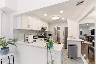 225 Willets Lane, Jericho, NY 11753 - Photo 15