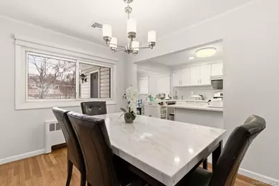 225 Willets Lane, Jericho, NY 11753 - Photo 11