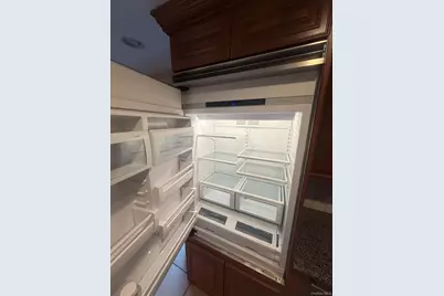 396 Chestnut Avenue, East Meadow, NY 11554 - Photo 11