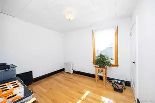 81-24 167th St, Jamaica, NY 11432 - Photo 15