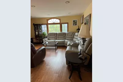 729 S 9th Street, Lindenhurst, NY 11757 - Photo 9