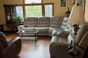 729 S 9th St, Lindenhurst, NY 11757 - Photo 9