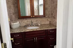 729 S 9th St, Lindenhurst, NY 11757 - Photo 11
