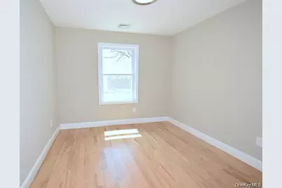 7600 Main Road, East Marion, NY 11939 - Photo 29