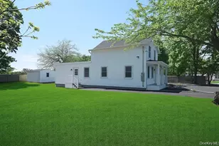 7600 Main Rd, East Marion, NY 11939 - Photo 43