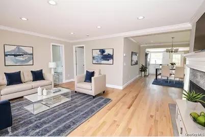 7600 Main Road, East Marion, NY 11939 - Photo 5