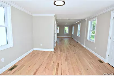 7600 Main Road, East Marion, NY 11939 - Photo 33