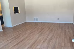 7 Boulder, Coram, NY 11727 - Photo 11