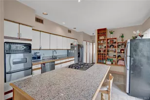 49 Dolphin Ln E, Copiague, NY 11726 - Photo 21
