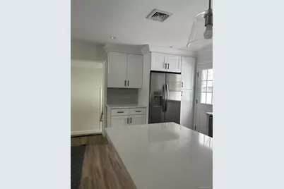 70 Crestwood Drive, Shirley, NY 11967 - Photo 21