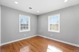 149 Delaware Ave, Bay Shore, NY 11706 - Photo 9