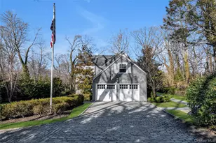 39 Barkers Point Rd, Sands Point, NY 11050 - Photo 37