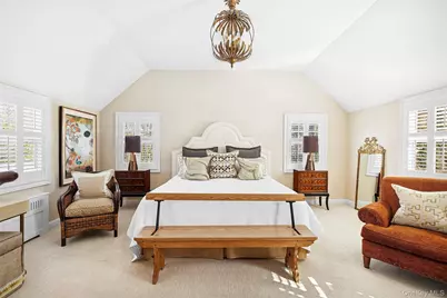 39 Barkers Point Road, Sands Point, NY 11050 - Photo 17