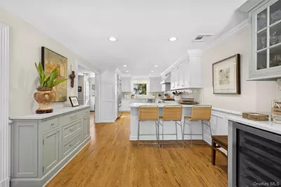 39 Barkers Point Road, Sands Point, NY 11050 - Photo 13