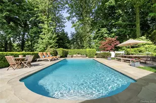 39 Barkers Point Rd, Sands Point, NY 11050 - Photo 31