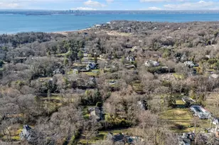 39 Barkers Point Rd, Sands Point, NY 11050 - Photo 33