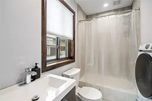 19 Frost Creek Dr, Locust Valley, NY 11560 - Photo 17