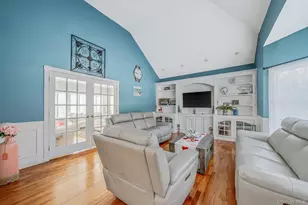 10 Ashley Loop, Northport, NY 11768 - Photo 9