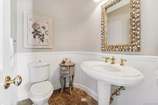 23 Meadow Ln, Westhampton Beach, NY 11978 - Photo 15