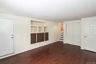 [Address not provided], Syosset, NY 11791 - Photo 27