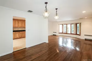 [Address not provided], Syosset, NY 11791 - Photo 9