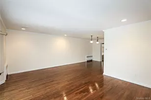 [Address not provided], Syosset, NY 11791 - Photo 5