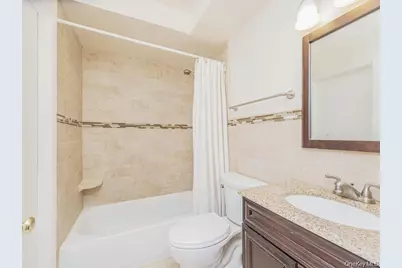 946 E 181st Street, Bronx, NY 10460 - Photo 9