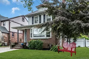 30 Coolidge St, Malverne, NY 11565 - Photo 3