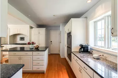 5 Point Place, Hyde Park, NY 12538 - Photo 9